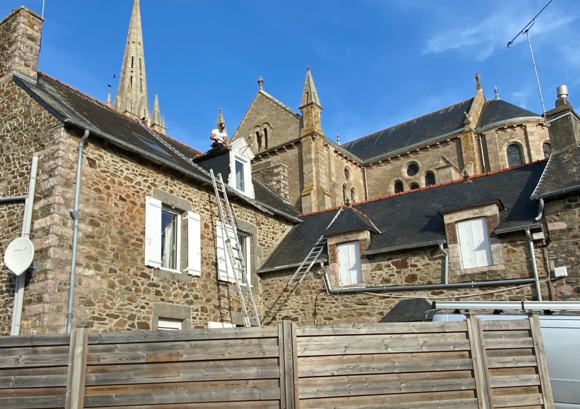 Couvreur 93 rénovation toit gros chantier église